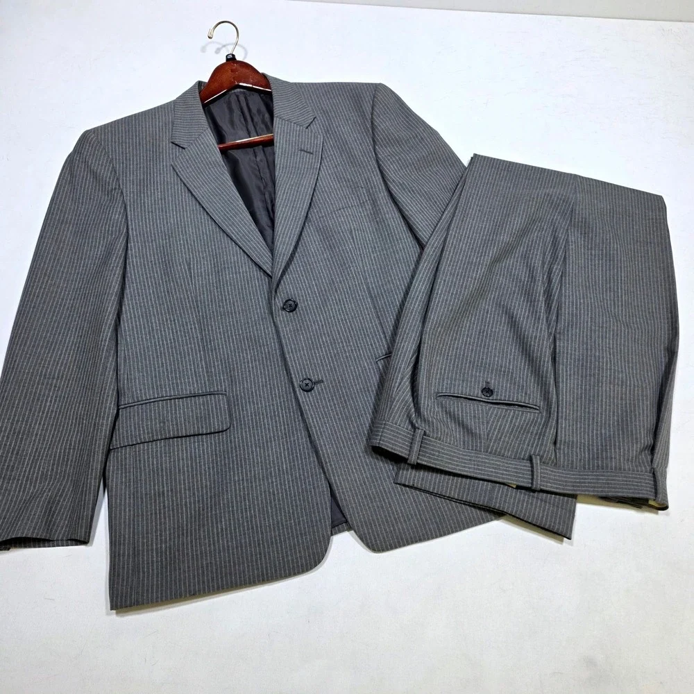 Tasso Elba Suit Mens 42R Gray Pinstripe 100% Wool 2 Piece Blazer Trousers Set